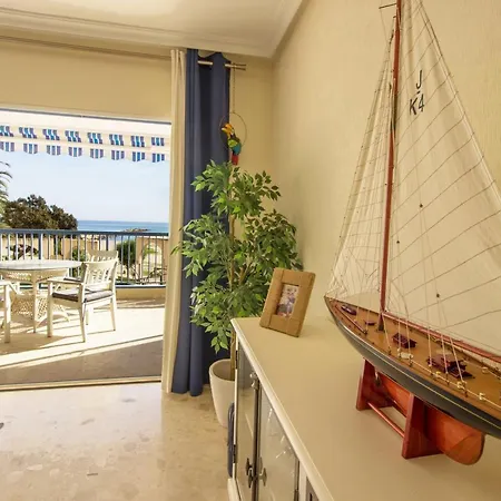 Hotel Monica *